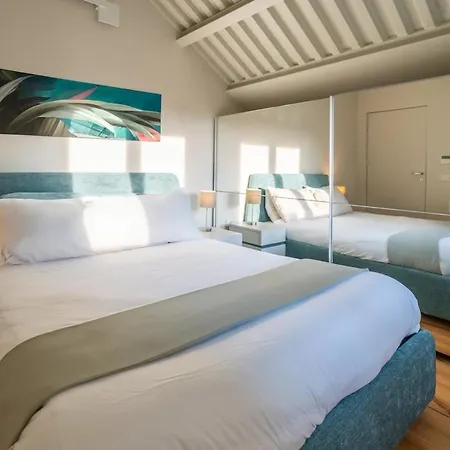 Attic Design - Duomo 15 Min - Free Wifi * Mailand